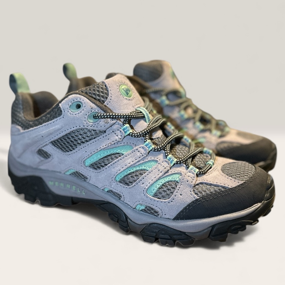Women’s Merrell Moab Ventilator Hiking Shoe -sz. 9